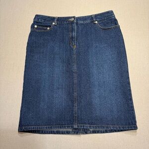 Isaac Mizrahi Classic Denim Skirt - Size 10